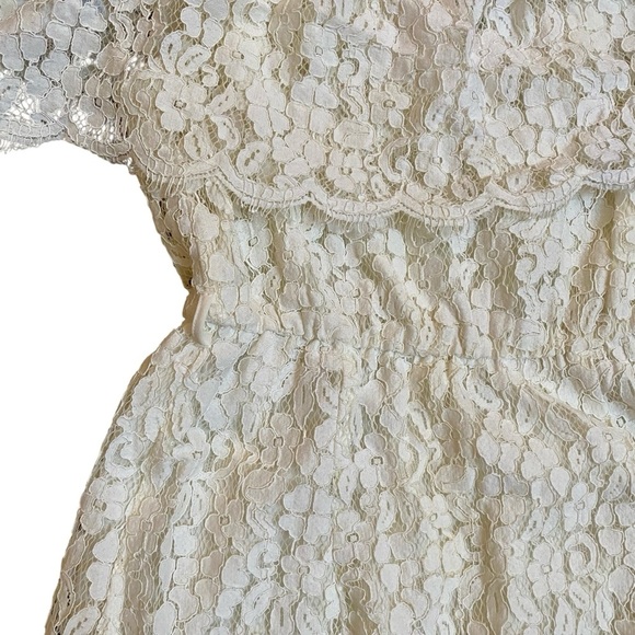 Bardot Orchid Off-Shoulder Ivory Lace Dress Eyelash Trim Size 6 Small - Picture 6 of 13
